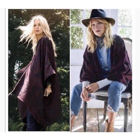 Cleobella Burgundy Sevigny Capelet Poncho Cape Wrap Tassels OSFM - Picture 12 of 13